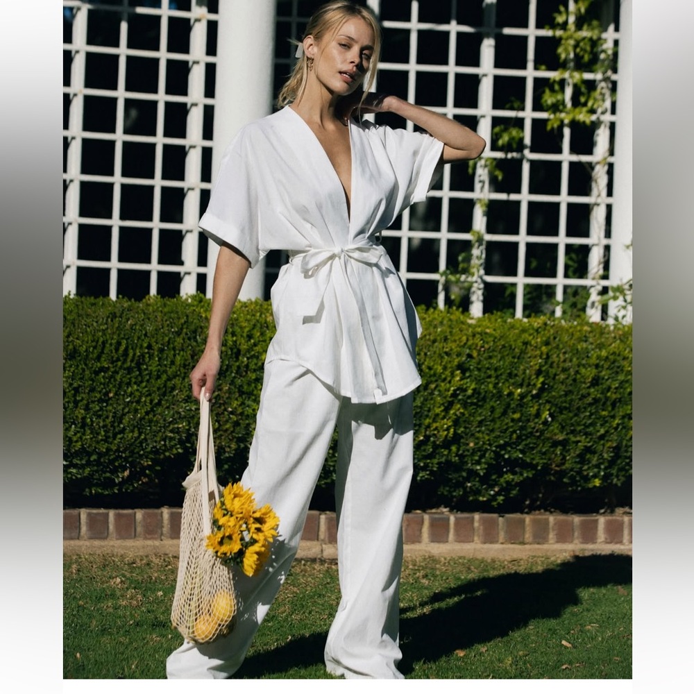 COUSIN THE LABEL Elegant White Women's Set